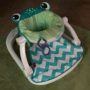 Kids sitting chair